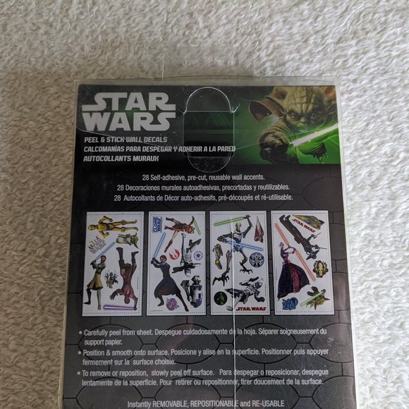 Star Wars The Clone Wars 28 Peel & Stick Wall Decals w/Lightsabers Glo-In Dark - Picture 5 of 7